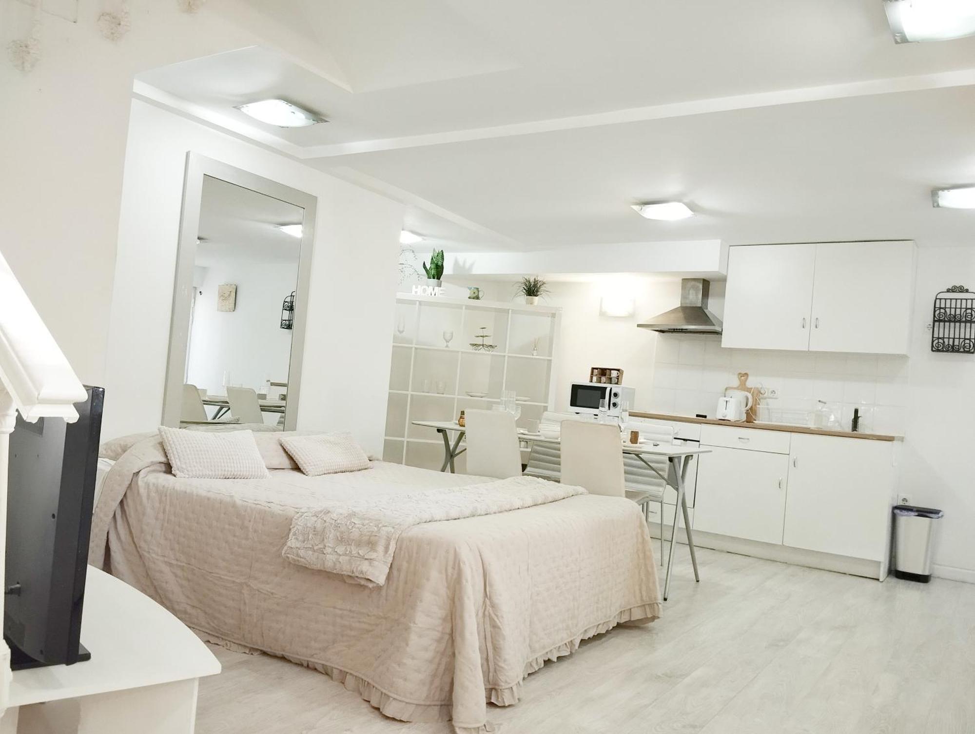 Cool Basement Studio In Hosts House With Private Terrace And Bbq Zizur Mayor Exterior foto